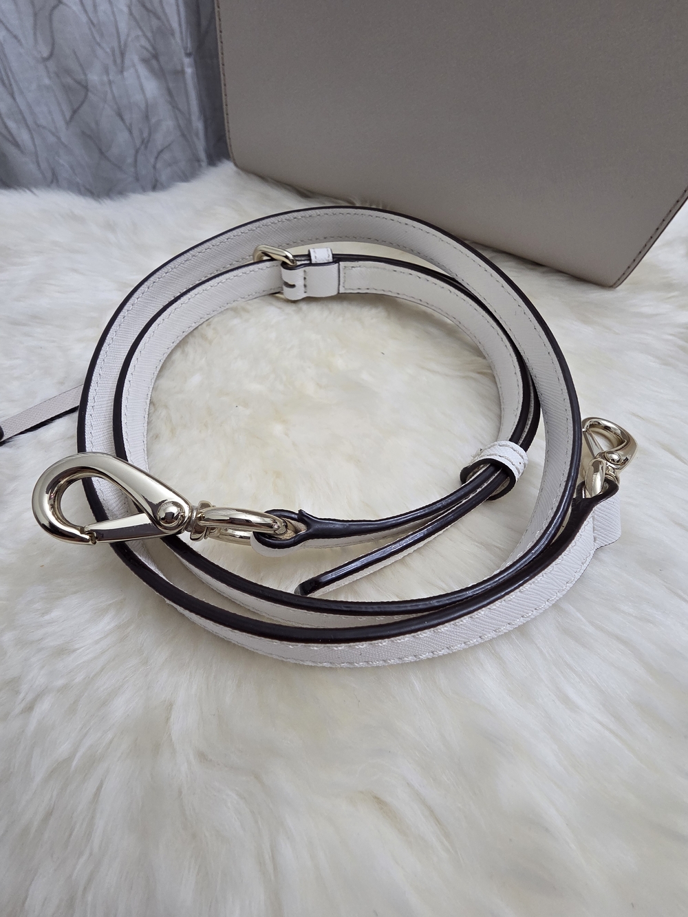 Kate Spade Cedar Street Hayden In Crisp Linen With Matching Wallet - Picture 6 of 9